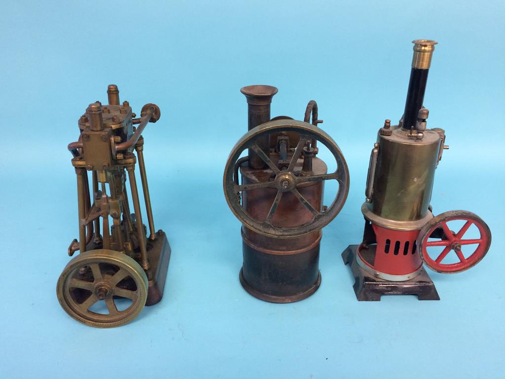 Three various model engines - Image 2 of 5