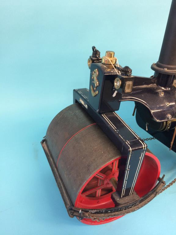 A 1 ½ inch scale Aveling & Porter live model steam roller. (never fired) 90cm length x 51cm height - Image 5 of 5