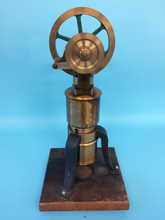 A scratch built vertical engine pump, 40cm height x 13cm width - Image 5 of 5