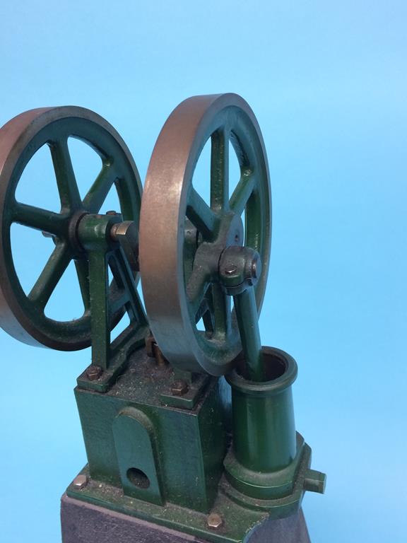 A model table top hot air engine. 57cm height - Image 2 of 2