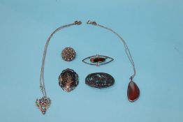 Assorted silver jewellery etc.