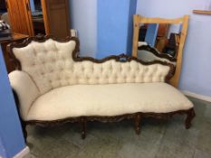 A reproduction Italian style chaise longue (decorative use only)