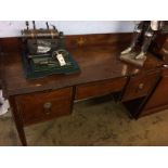 An Edwardian mahogany serving table