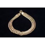 9ct gold bracelet 5.6 grams