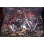 A bag of costume jewellery approximately 6kg