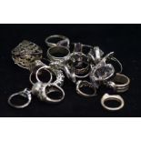 A good quality collection of dress rings, mainly s