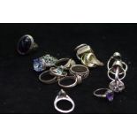 A good quality collection of dress rings, mainly s