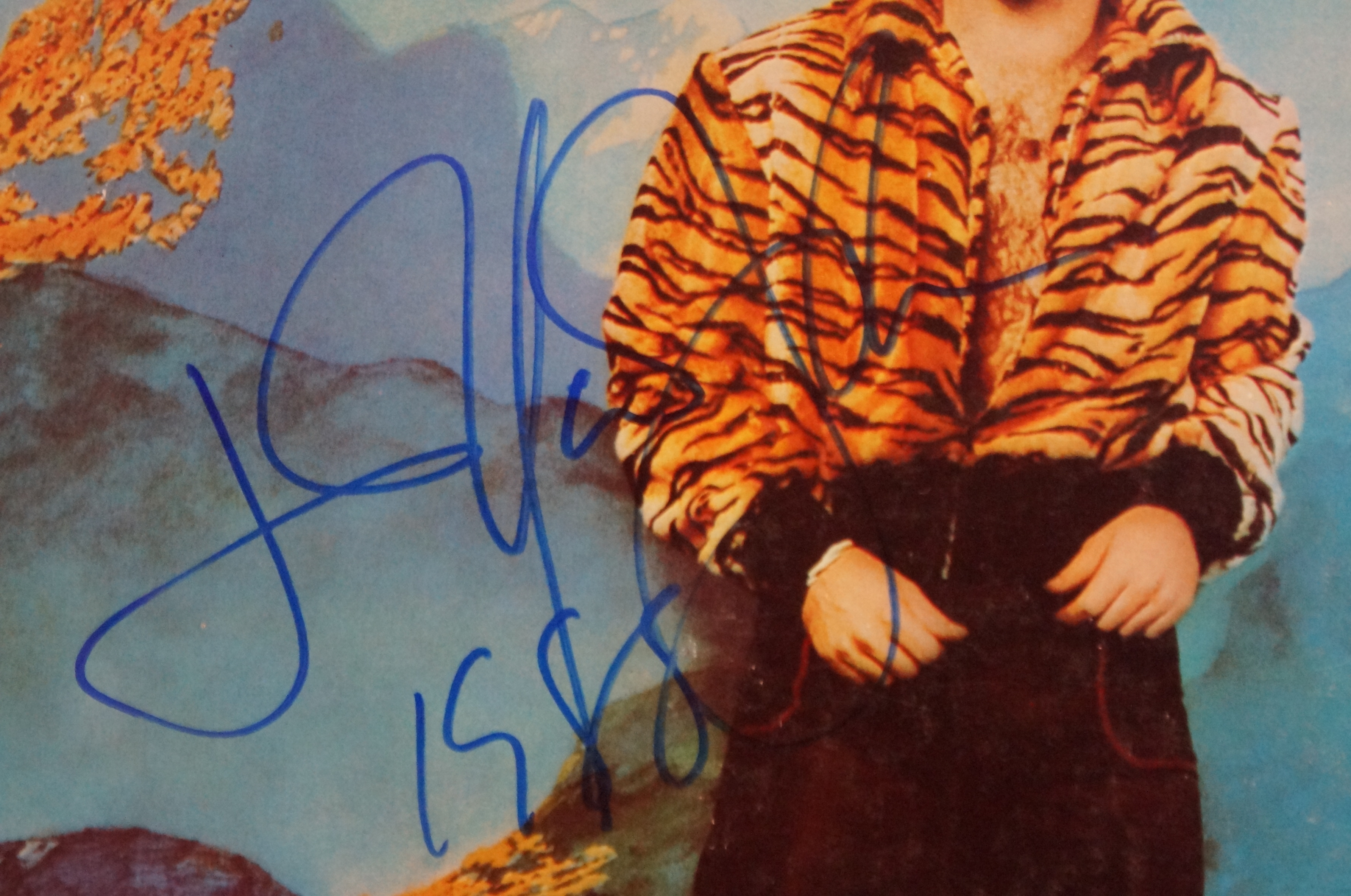 Elton John signed Caribou album. Signed in blue ma - Image 2 of 3