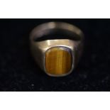 9ct gold tigers eye ring