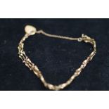 9 Carat Gold Gate Bracelet - 3.7g