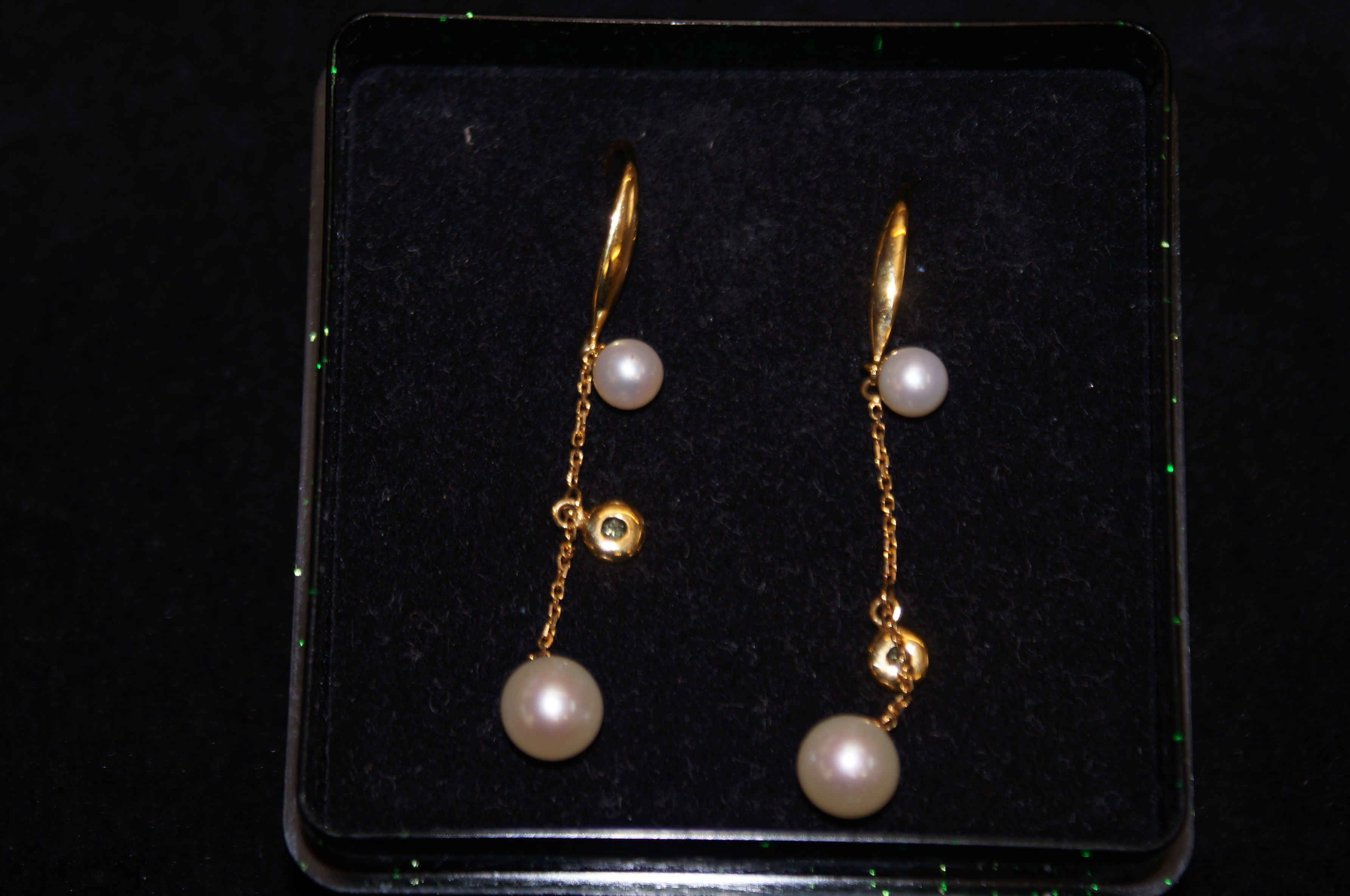 Pair of 9ct Gold Pearl Drop Earrings