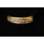 18ct Gold and Diamond Ring - Size N