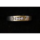 9ct Gold Ring set with 3 Diamonds - Size N