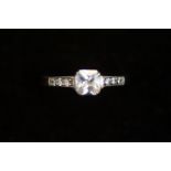 9ct White Gold Dress Ring - Size N