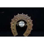 9ct Gold Horse Shoe Shaped Brooch (Pin Missing) -