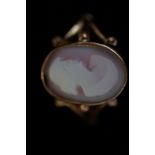 9ct gold cameo ring