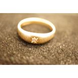 9ct Gold Ring Set with White Stone - Size R