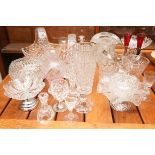 Collection of glassware to include Caithness