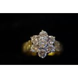 18 ct gold and diamond ring 7 round brilliant cut