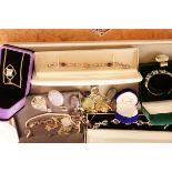 Good Collection of Silver Jewellery
