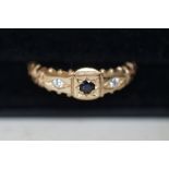 9ct gold ring set with sapphire