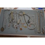 Collection of Silver Jewellery to include an Ingot