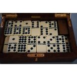 Hillwood London Top Quality Dominoes in Wooden Cas