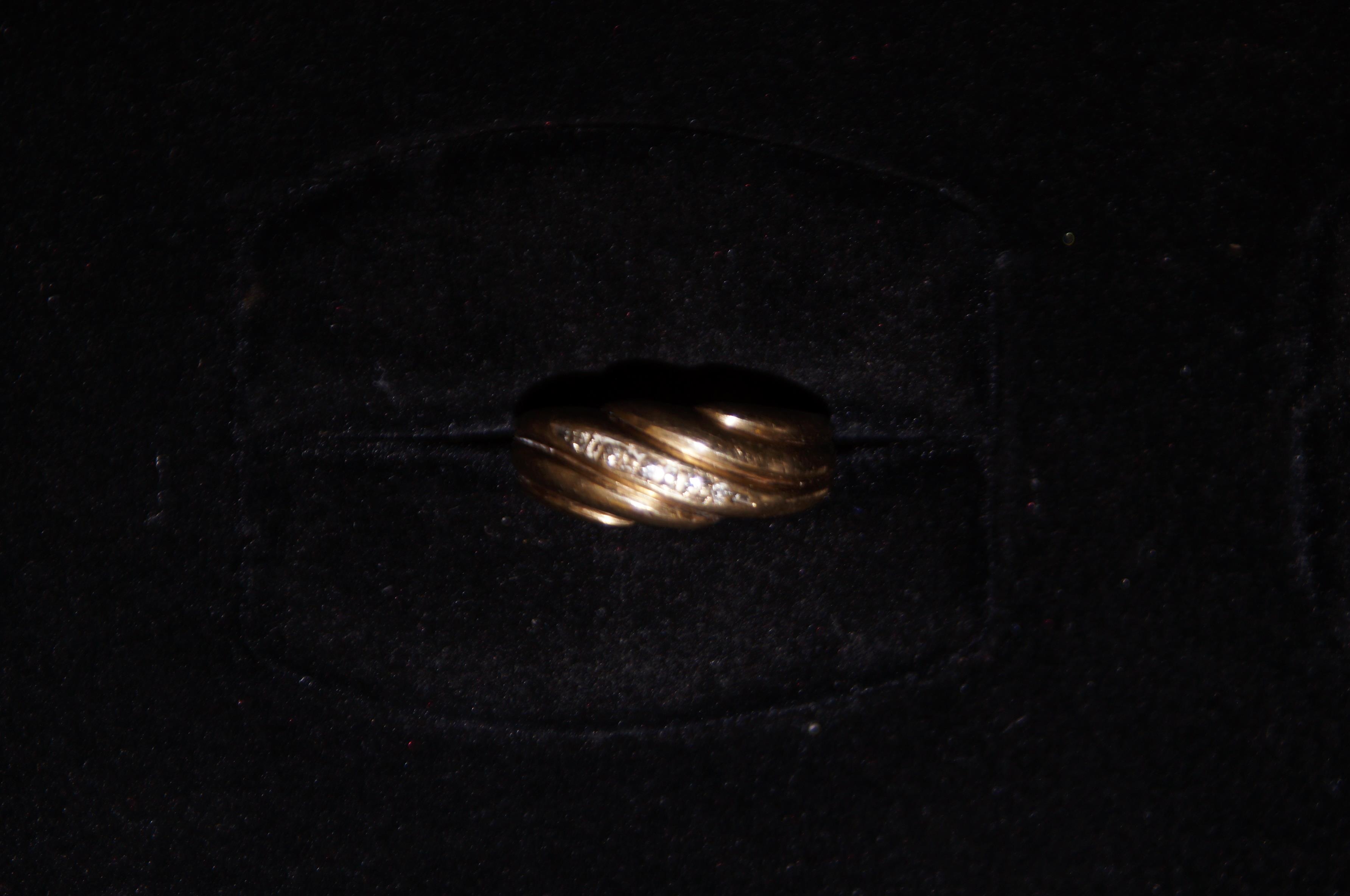 9ct Gold Ring with Diamonds