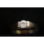 9 ct Gold ring set with solitaire white gem stone