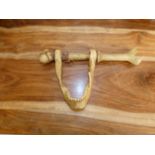 African souvenir tribal swinger (Resin)