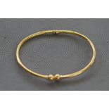 9ct Gold bangle Weight 4.9g