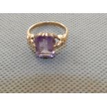 9ct Gold & amethyst ring Size M