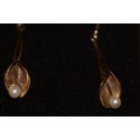 9ct Gold drop earrings