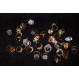 Collection of white & yellow metal costume jewelle
