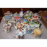 17 Collectable teapots