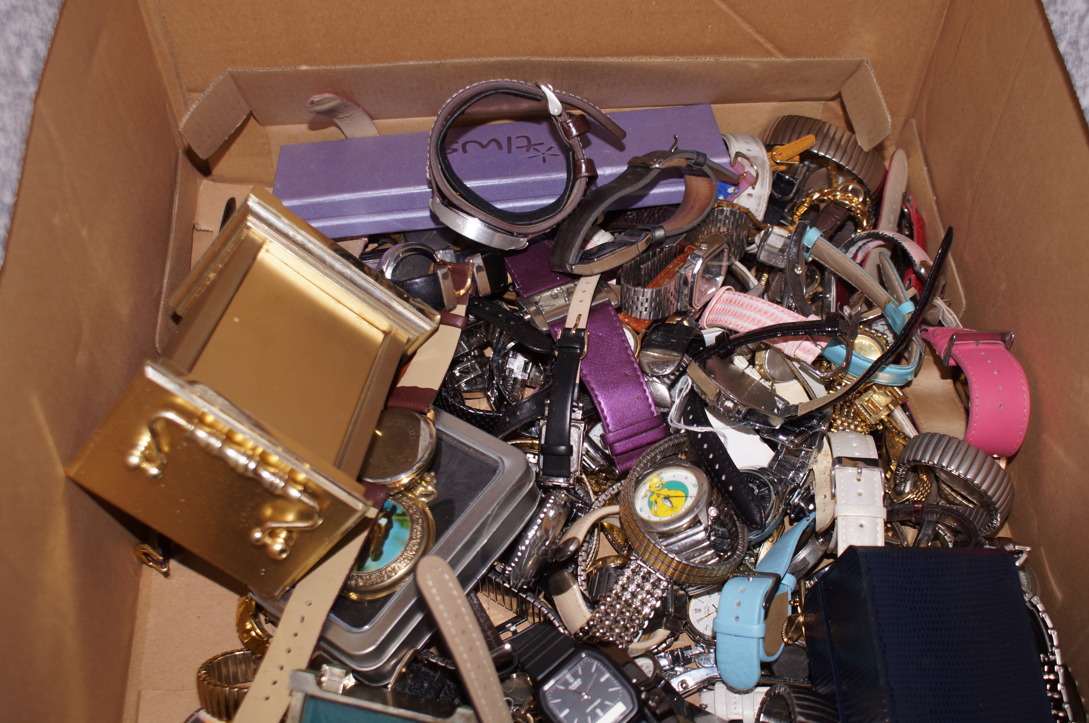 Large box of wristwatches & others