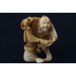 Ivory Netsuke from the Japanese Mejia period - fis