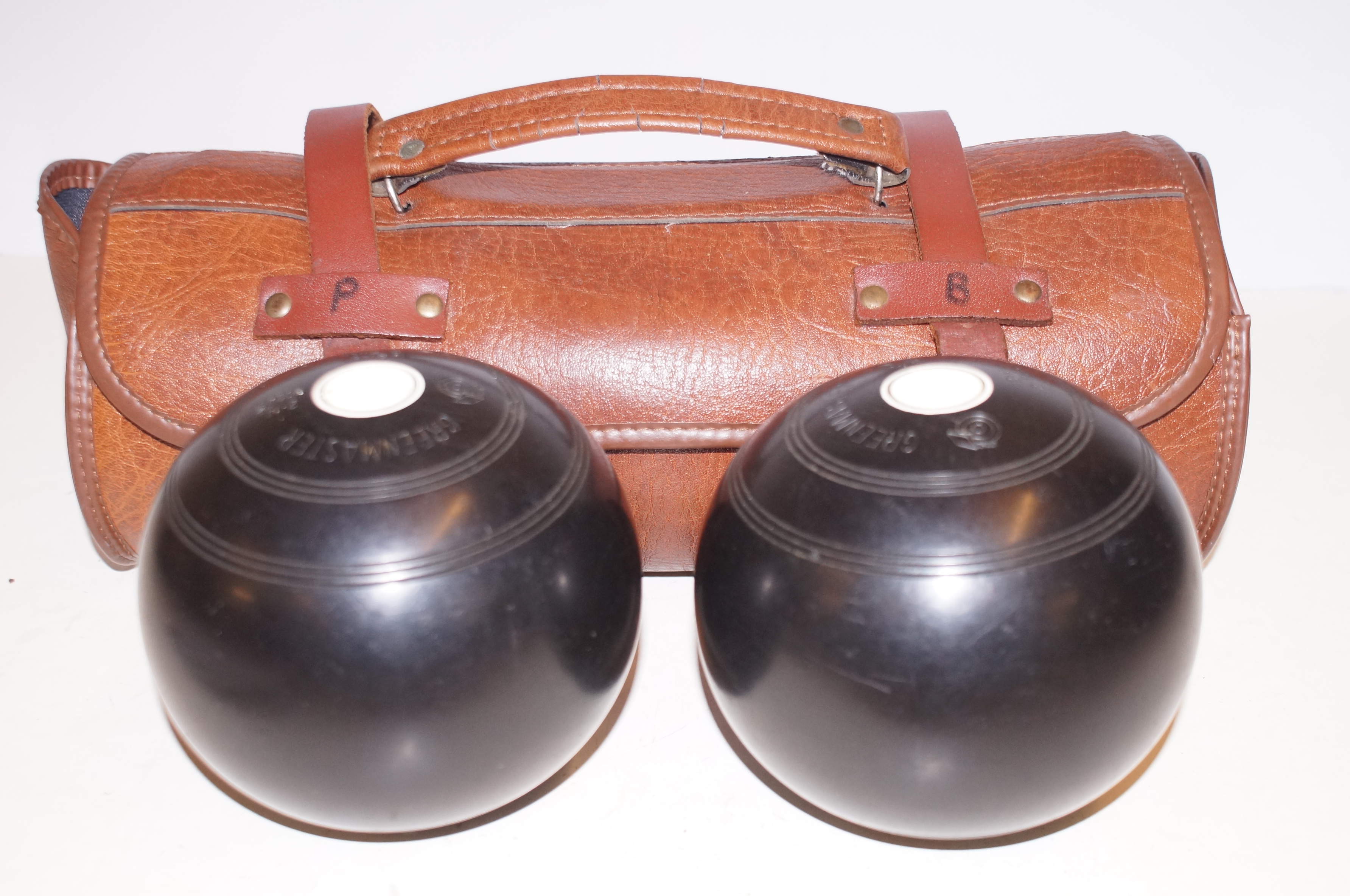 2 Vintage bowls