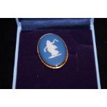 Boxed Wedgwood blue & white oval brooch