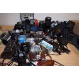 Large collection of cameras & equipment to include