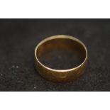 9ct Gold wedding band Size R
