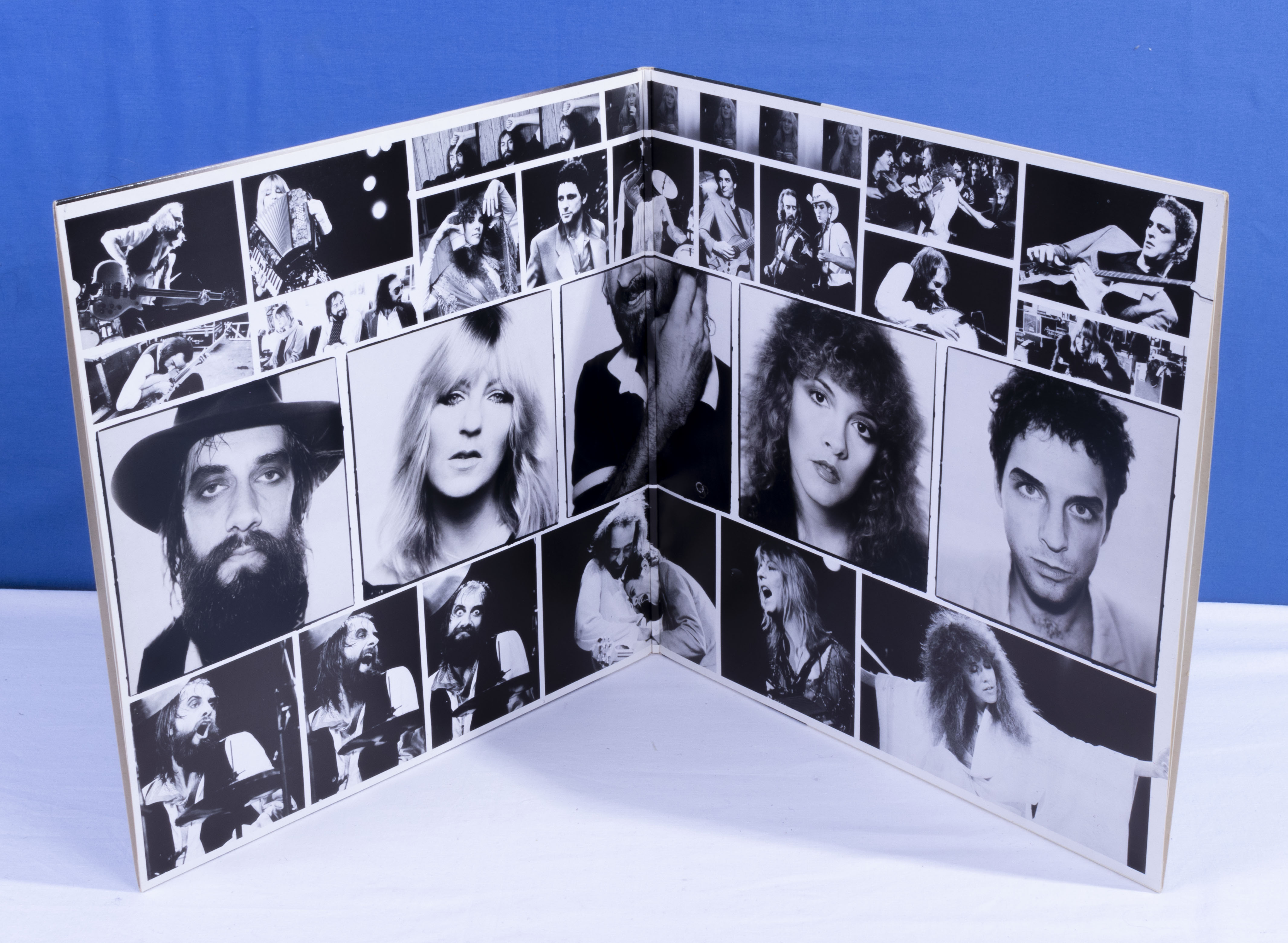 Fleetwood Mac Live double album, K 66097 together with Stevie Nicks 'Bella Donna' Mulitcoloured - Image 4 of 6