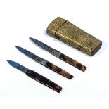 A Georgian surgeons scalpel set in a shagreen case Circa 1780