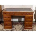 A Victorian mahogany pedestal desk 122cm wide x 64cm deep and 75cm tall