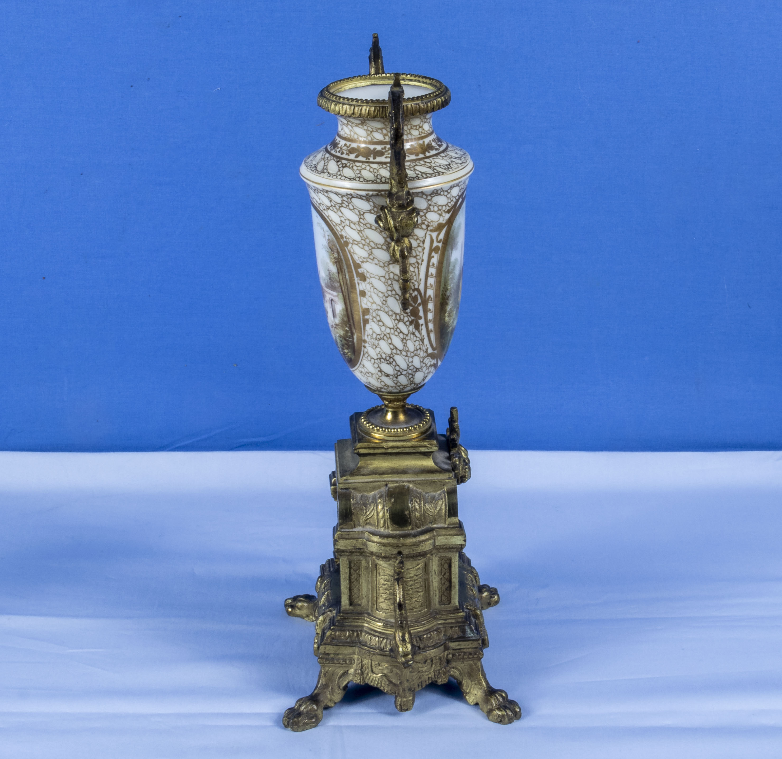 Antique French ormolu Serves vase - Image 4 of 7