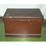 A pine linen box