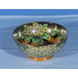 A Maling ware daisy pattern bowl