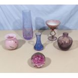 Six pieces of art glass