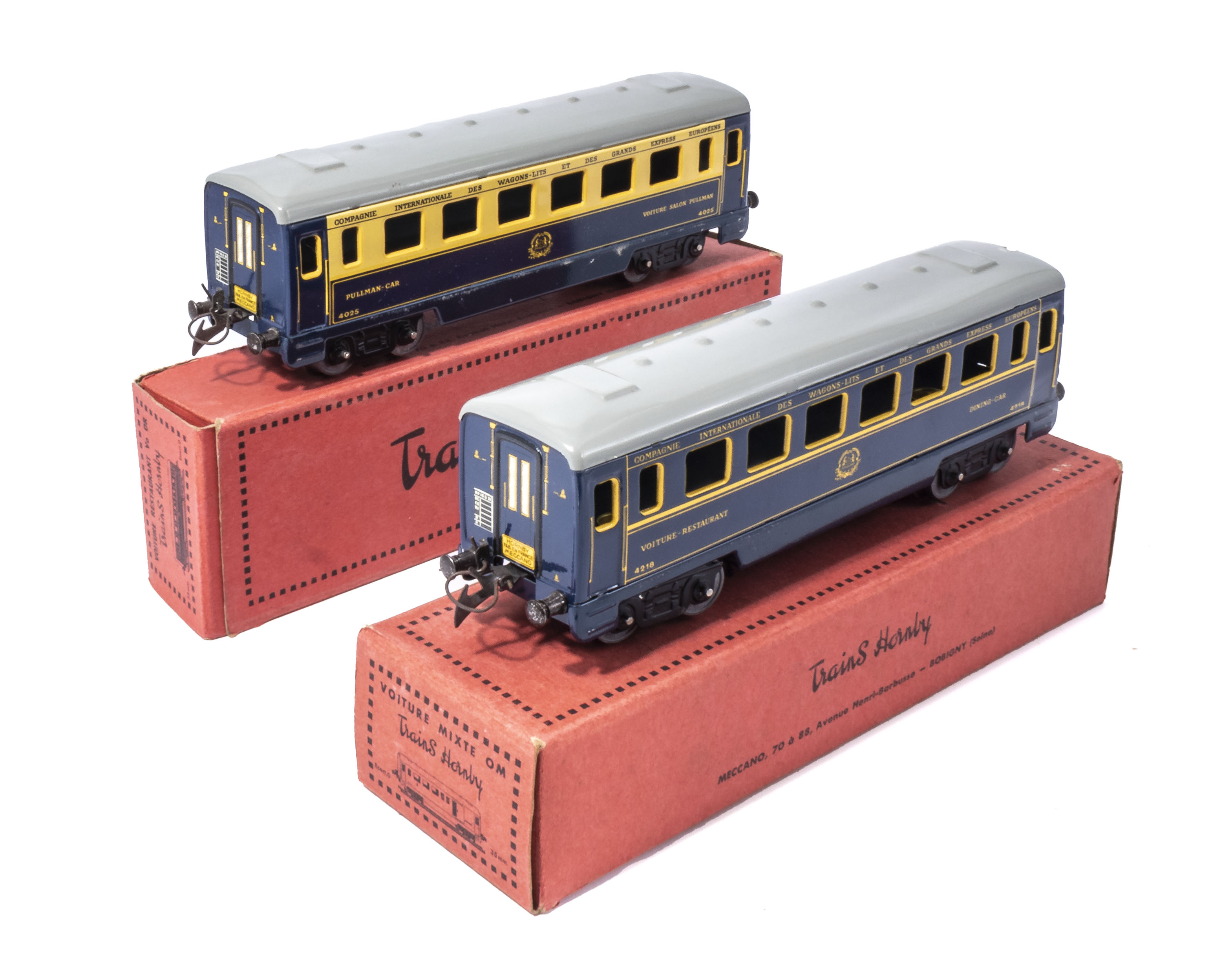 French Hornsby O gauge restaurant car 4218 and Pullman Salon car 4025, both boxed in very good