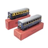 French Hornsby O gauge restaurant car 4218 and Pullman Salon car 4025, both boxed in very good
